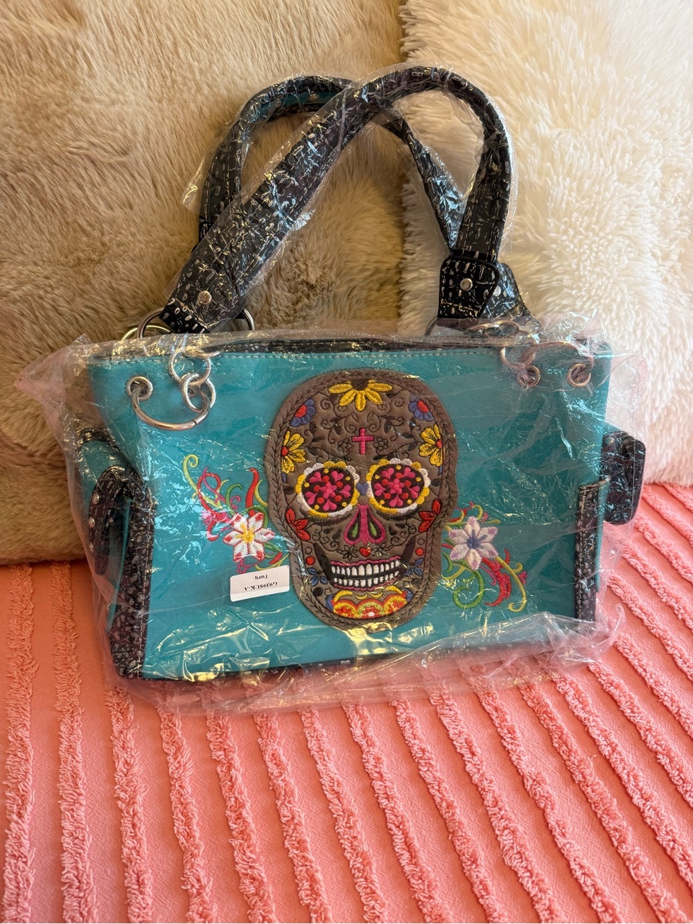 New 🩵 Montana West turquoise skull purse with wallet.